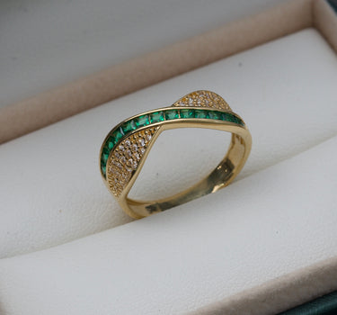 Anillo con swarovski verde y blanco 3.1gr / Oro Amarillo Nac B