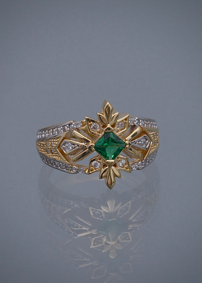 Anillo con swarovski verde y blanco 6.15gr / TALLA 6 3/4 / Oro Amarillo  Nac B