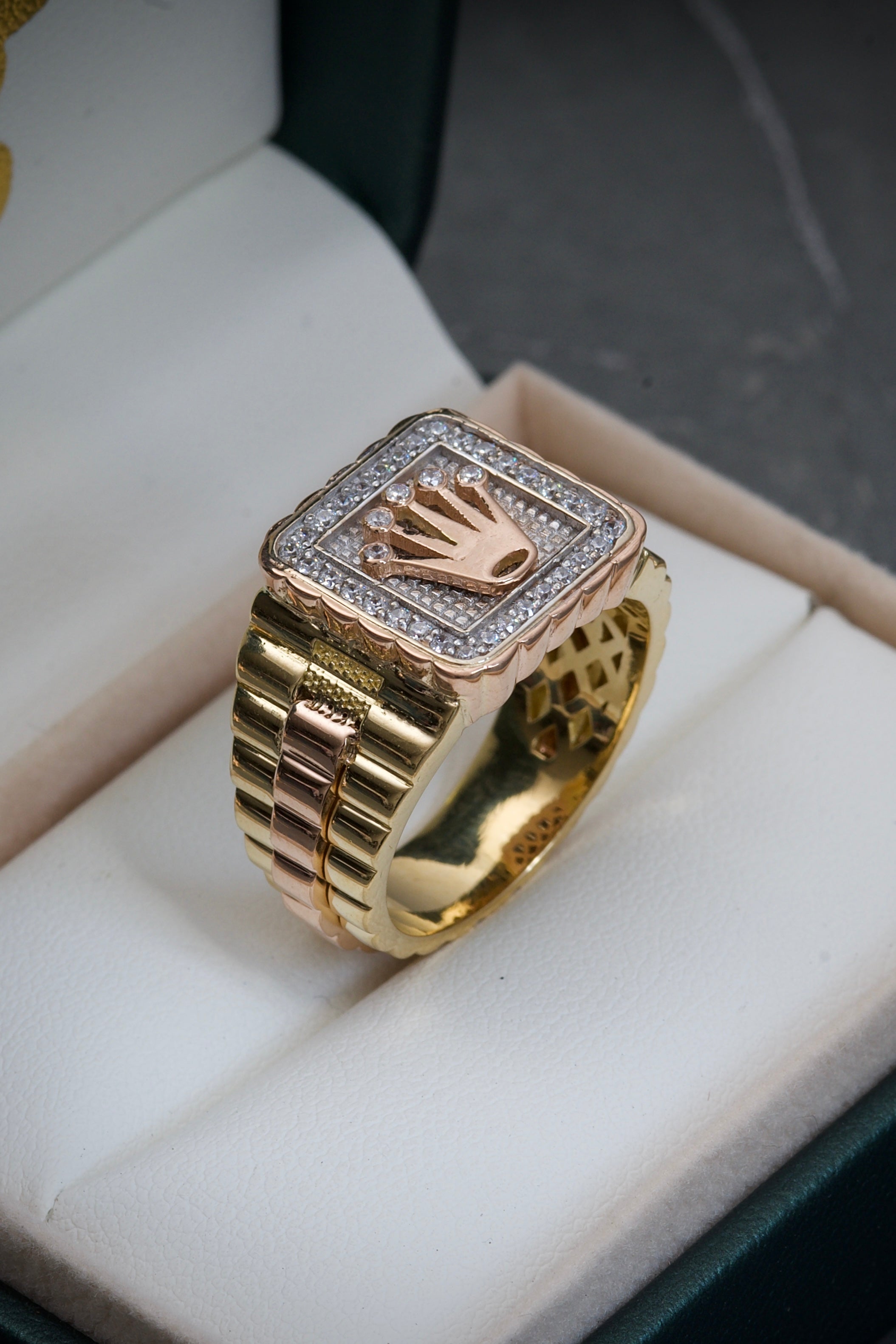 Anillo de rx con swarovski blanco 17.8gr / Talla 10 /  Tres Oros Nac B