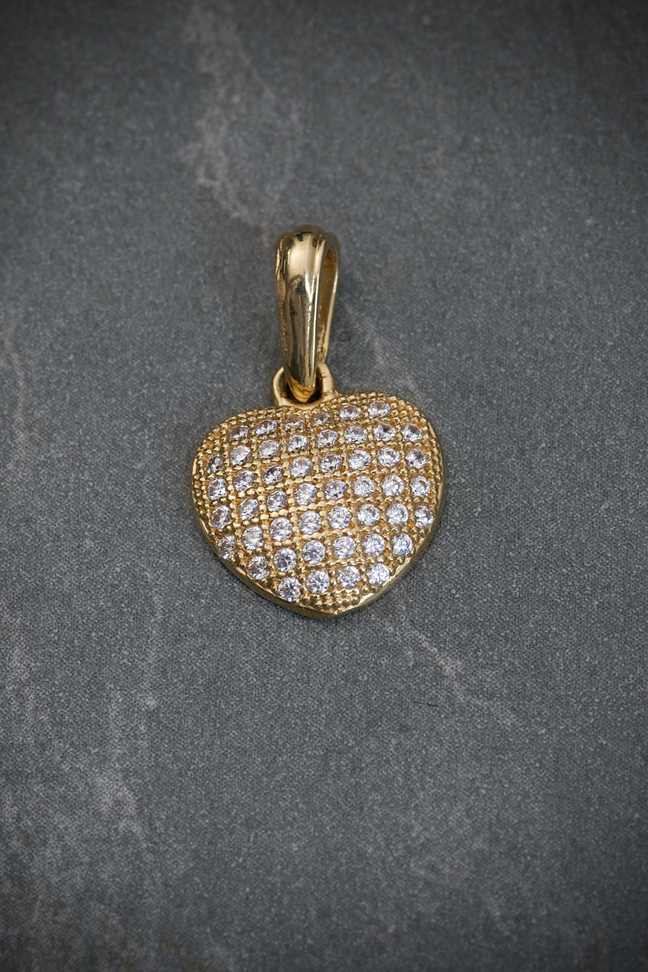 Dije de corazon con swarovski blanco 1.5gr / 1.8cm / Oro Amarillo Nac B