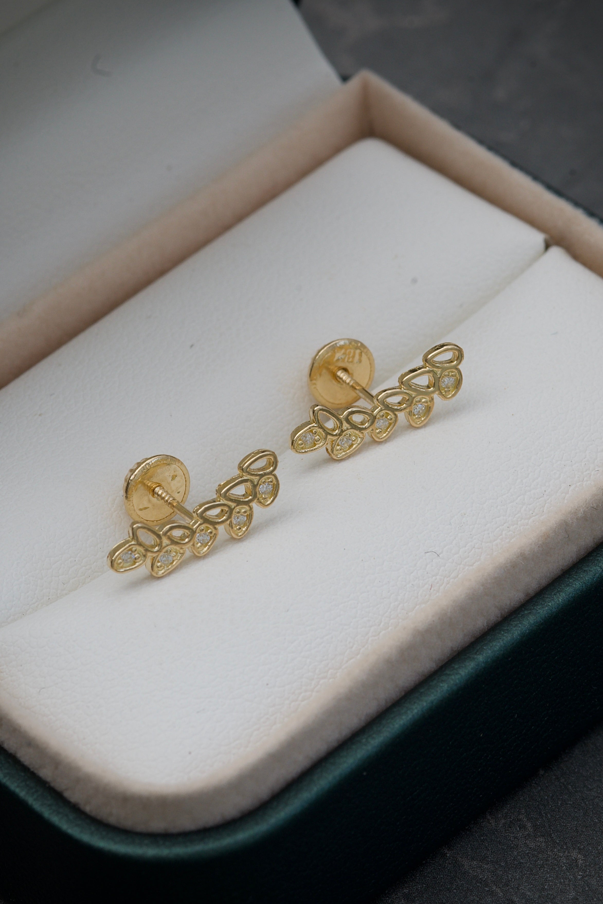 Topos ESPIGA con swarovski blanco 1.45gr / 1.4cm / Oro Amarillo Nac B