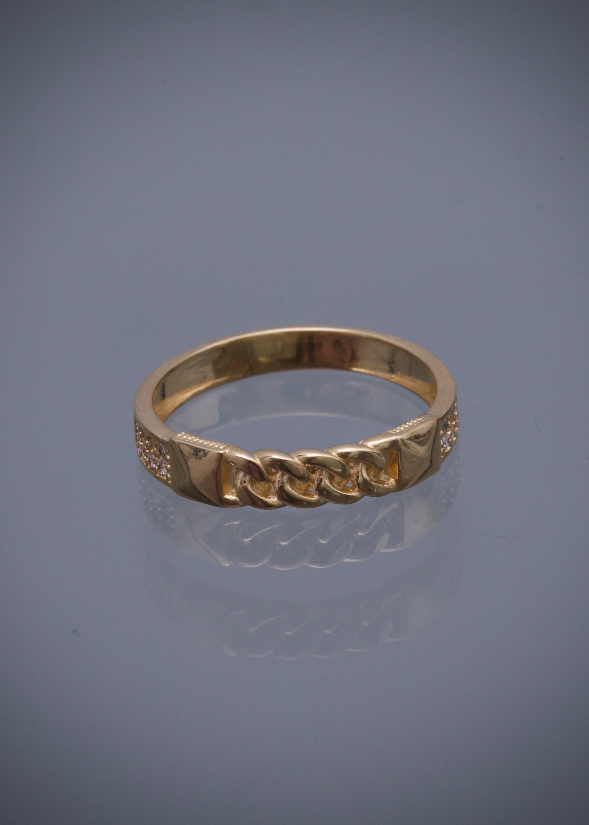Anillo con swarovski blanco 2.3gr / TALLA 6 1/4 / Oro Amarillo Nac B