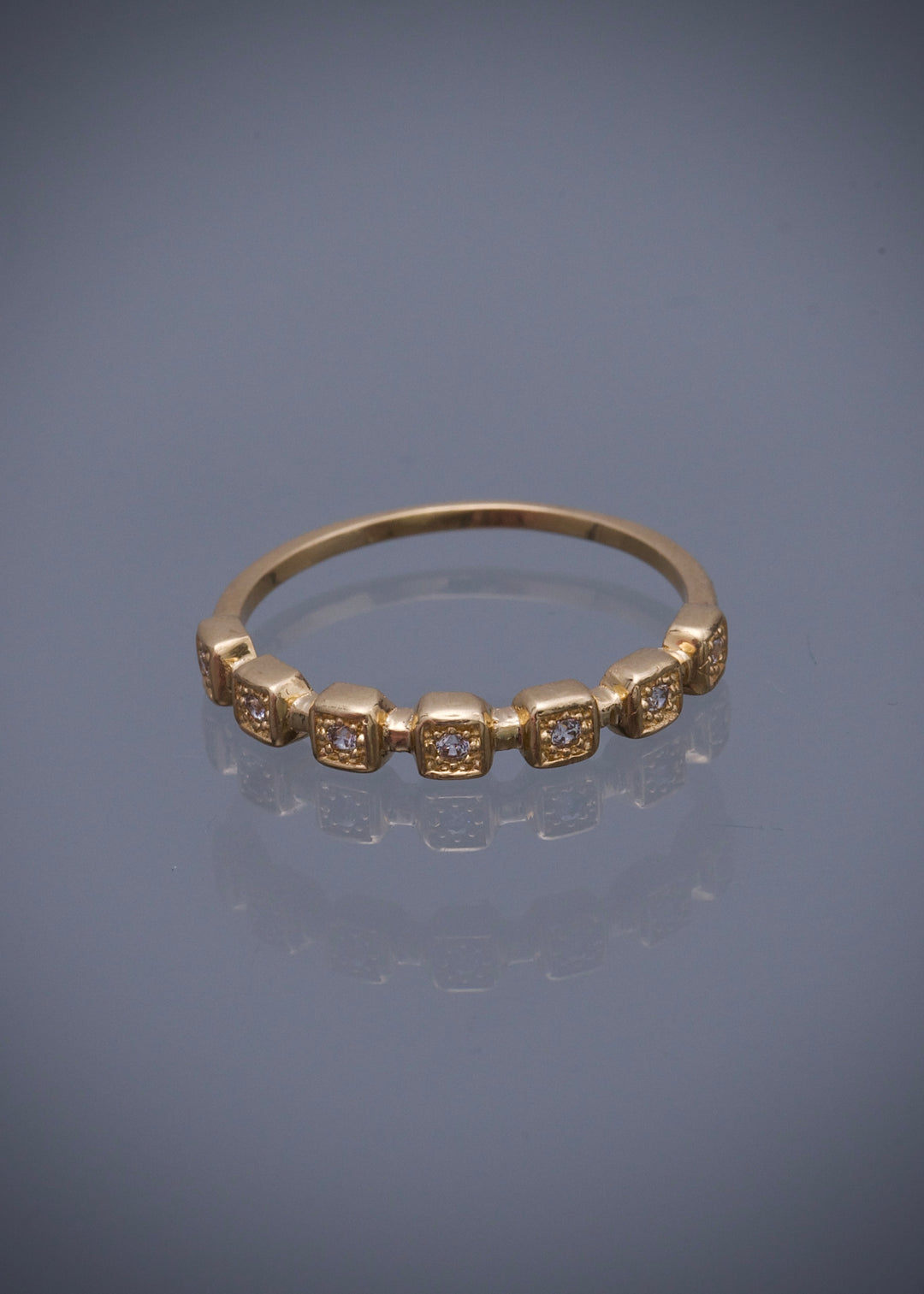 Anillo con swarovski blanco 1.75gr / Talla 7 1/4 — Oro Amarillo