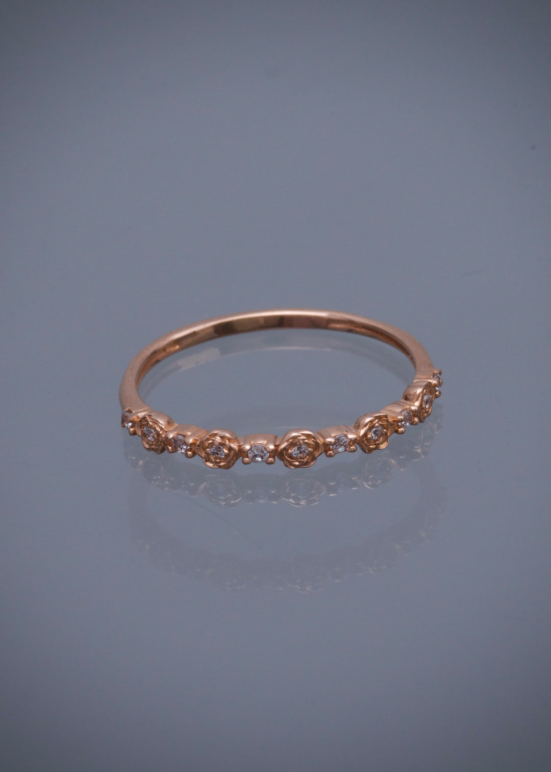 Anillo flores con swarovski blanco 1.4gr / TALLA 7 1/4 / Oro Rosado Nac M