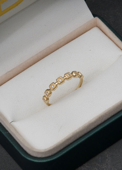 Anillo con swarovski blanco 1.75gr / TALLA 7 1/4 / Oro Amarillo Nac P