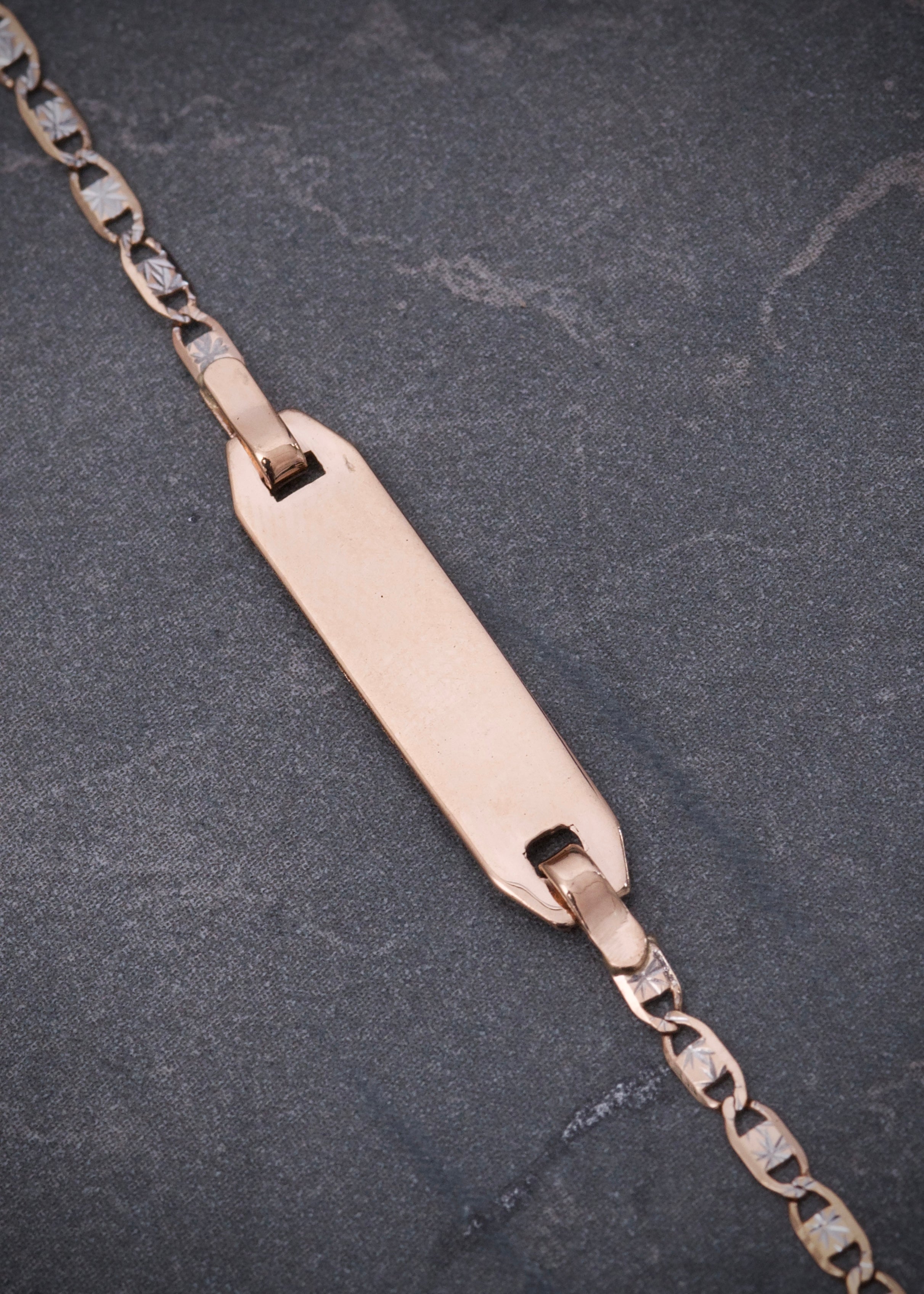 Pulso bebé placa lisa 1.3gr / Largo 10.5 cm / Dos Oros italy cte M