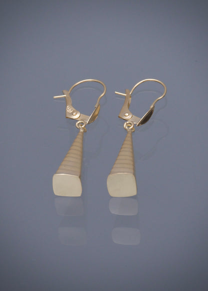 Candongas piramide 0.8gr / Largo 3.3cm / Oro Amarillo Nac P