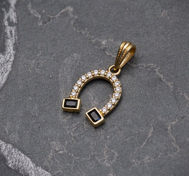 Dije de herradura con swarovski negro y blanco 1.2gr / 2cm / Oro Amarillo Nac B