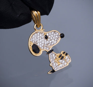 Dije snoopy con swarovksi blanco 1.9gr / Largo 2.4cm / Oro Amarillo Nac B