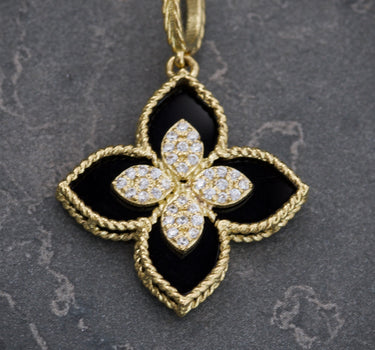 Dije LUCKY CLOVER COn Piedra Negra 2.4gr / Largo 3.1cm / Oro Amarillo Nac P