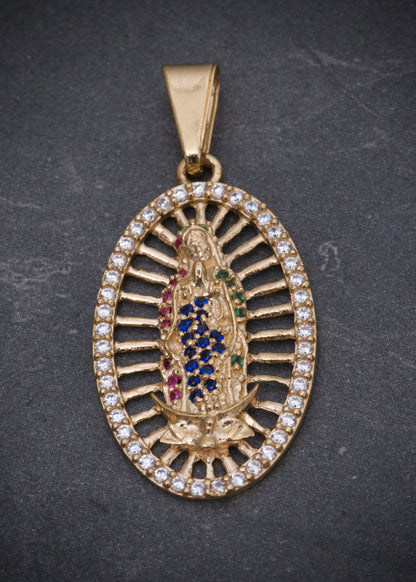 Dije virgen de guadalupe con swarovski multicolor 3.6gr / Largo 3.8cm / Oro Amarillo Nac P