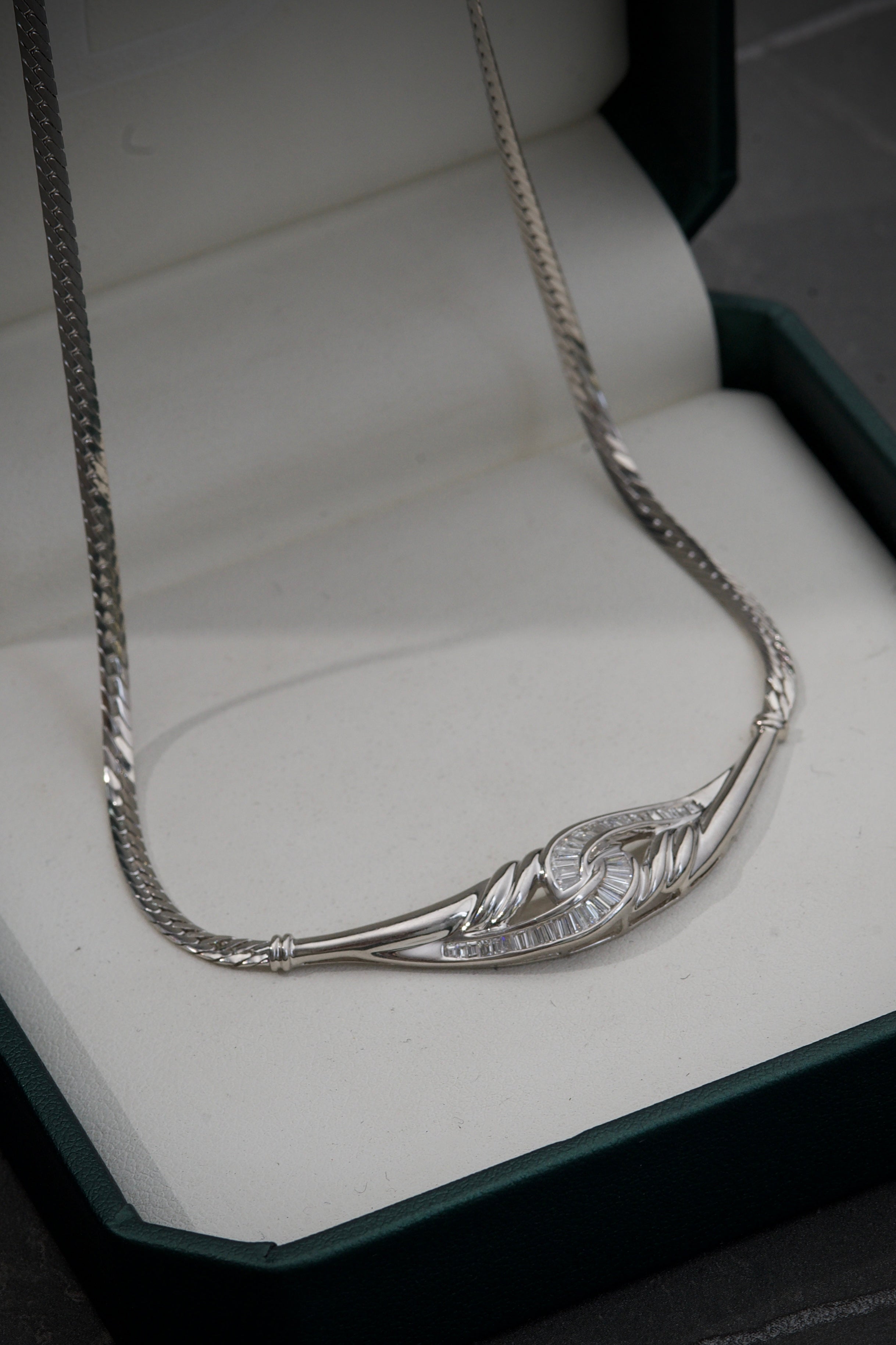 Cadena Rustica Tejido Serpiente Con 110Pts De Diamante 14.25gr / Largo 40cm / Oro Blanco (Joya)*