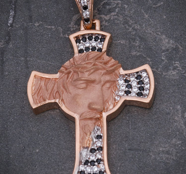 Dije cruz cara jesus swarovski negro y blanco 6.1gr / Largo 4.3cm / Oro Rosado Nac M