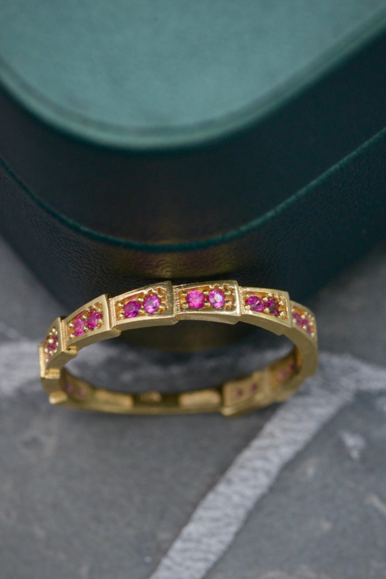Anillo de figura 1.65gr / Talla 6 3/4 Oro Amarillo Nac B