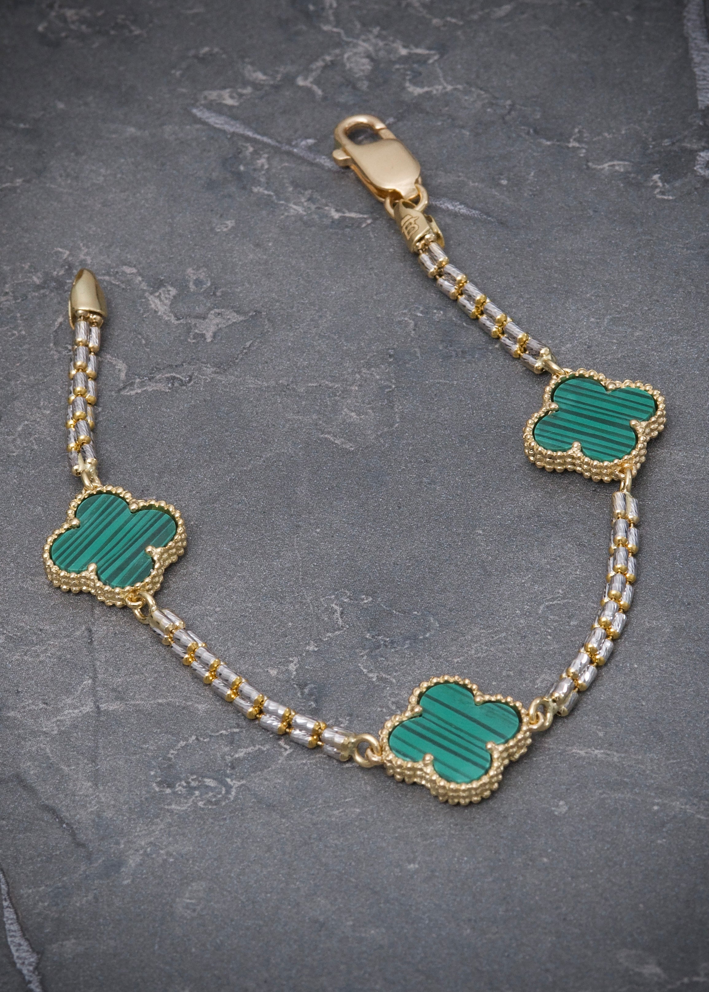 Pulso lucky clover piedra verde 8.85gr / Largo 18cm / Dos Oros italy cte M