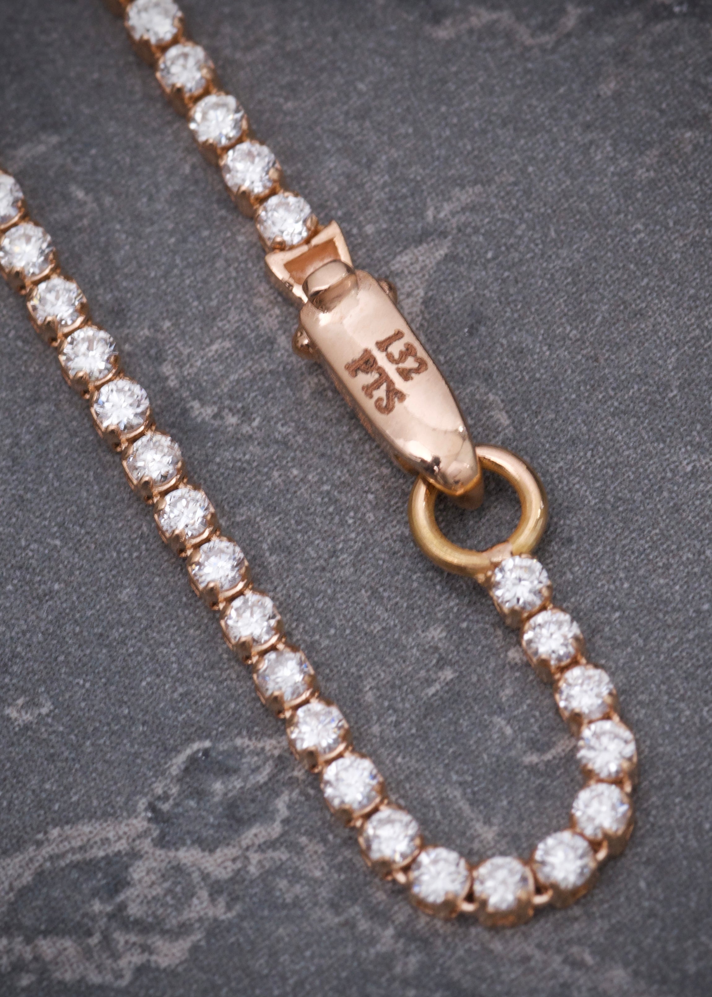 Pulso tenis con 132pts de diamantes blancos 2.1gr / Largo 18cm / Oro Rosado (Joya) M