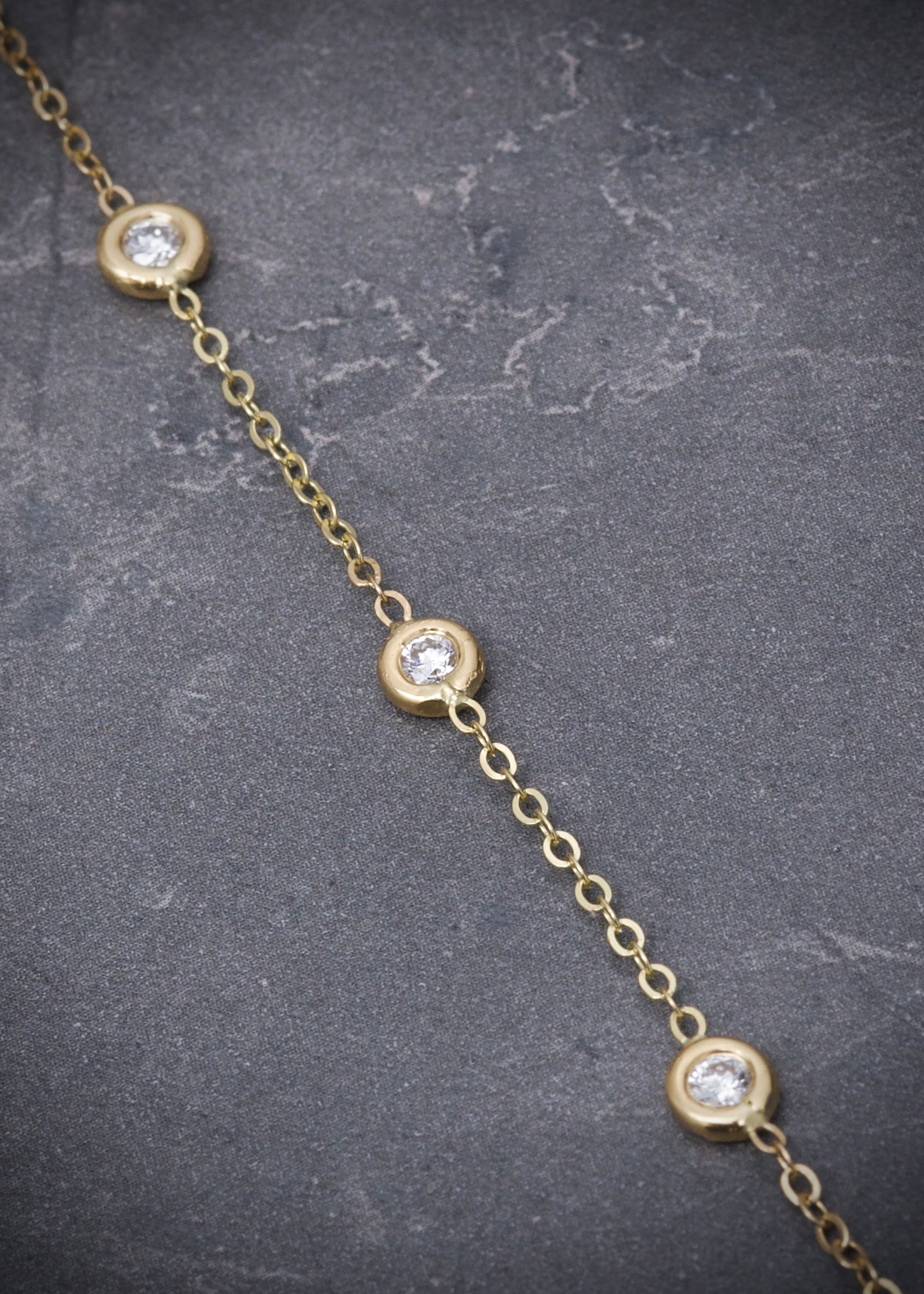 pulso anillo con 70pts de moissanita 3.05gr / Largo 16.5cm / Oro Amarillo italy +2 (Joya) P