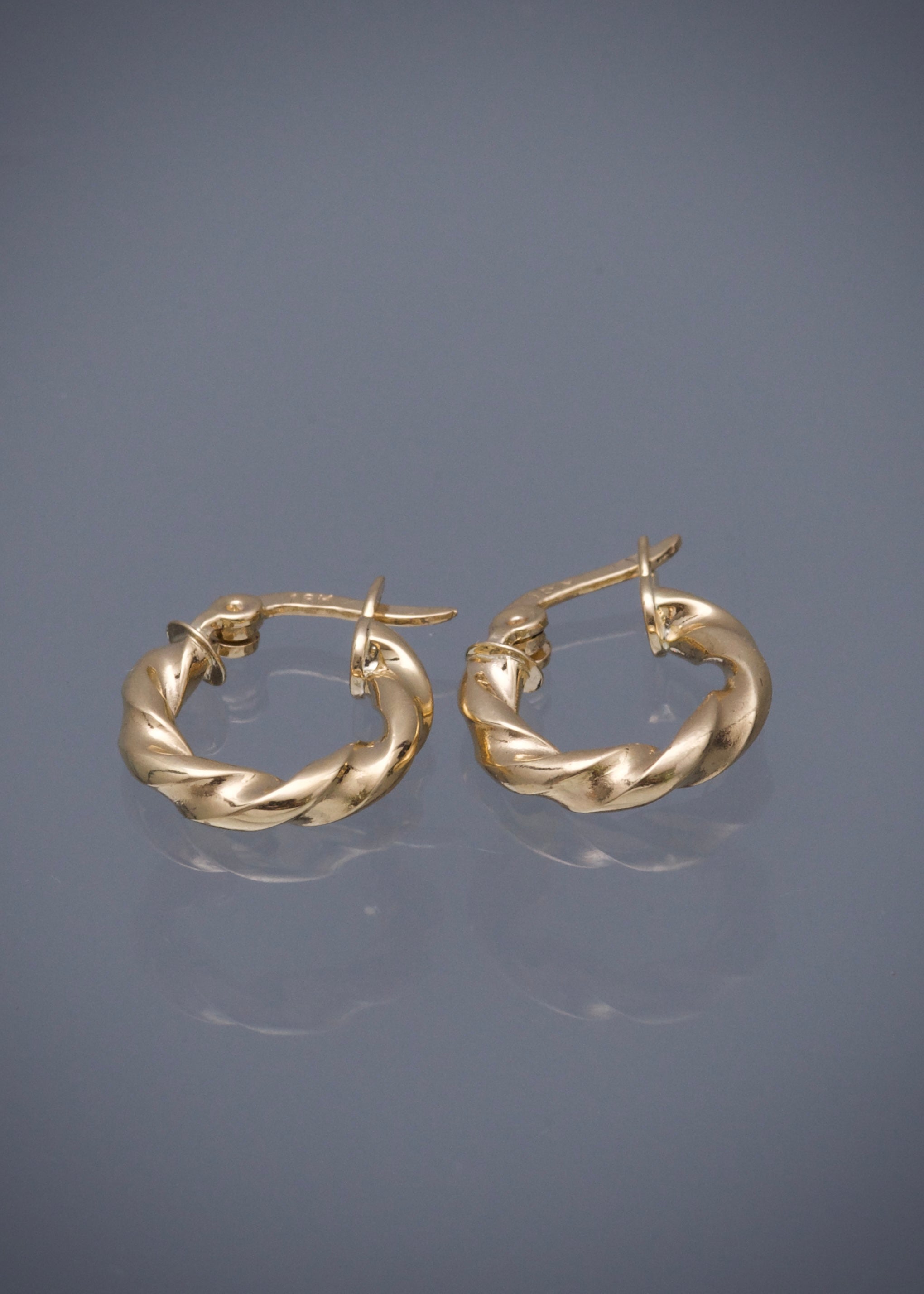 Candongas mini entorchadas 1.1gr / Largo 1.4cm / Oro Amarillo Nac M