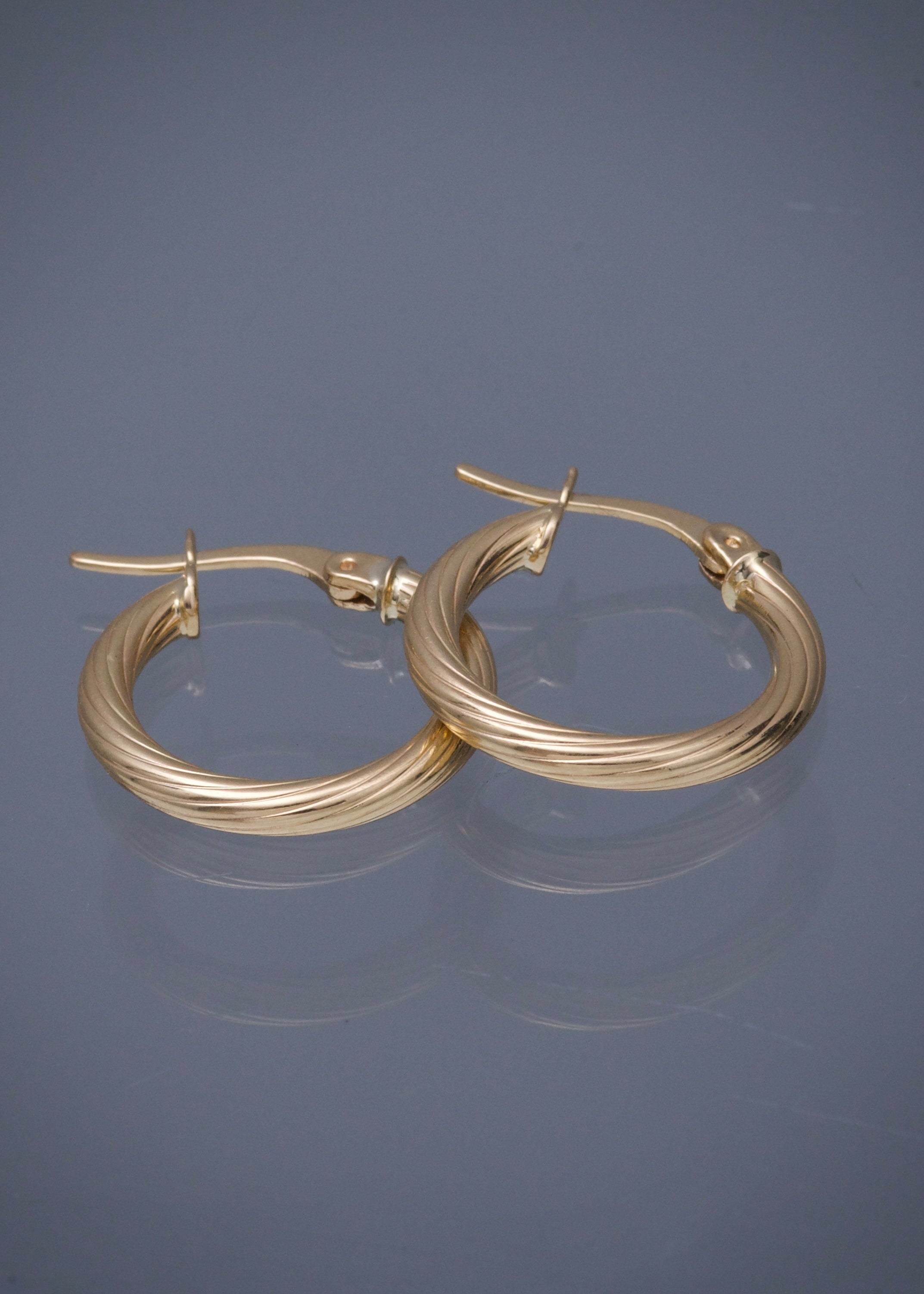 Candongas semi entorchadas 1.65gr / Largo 1.9cm / Oro Amarillo Nac B