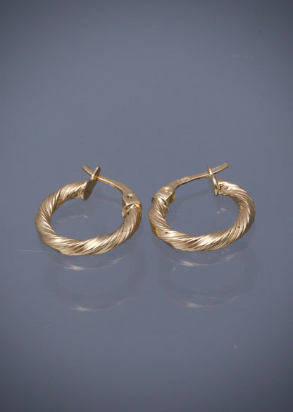 Candongas entorchadas 1.2gr / Largo 1.6cm / Oro Amarillo Nac M