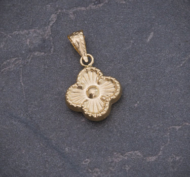 Dije lucky clover 0.65gr / Largo 1.7cm / Oro Amarillo Nac B
