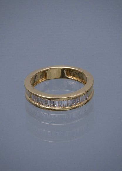 Argolla con 75pts de diamante blanco 6.35gr / TALLA 7 1/4 / Oro Amarillo (Joya) M