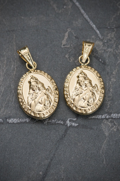 Dije virgen del carmen 1.05gr / Largo 2.5cm / Oro Amarillo Nac M