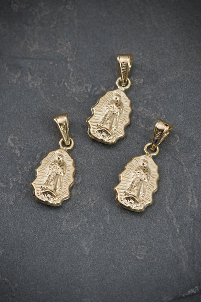 Dije virgen de guadalupe 0.5gr / Largo 2cm / Oro Amarillo Nac M