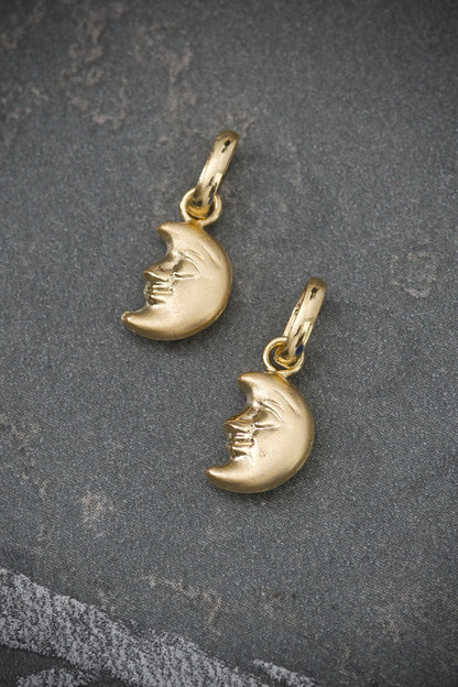 Dije de luna 0.35gr / Largo 1.5cm /Oro Amarillo Nac B