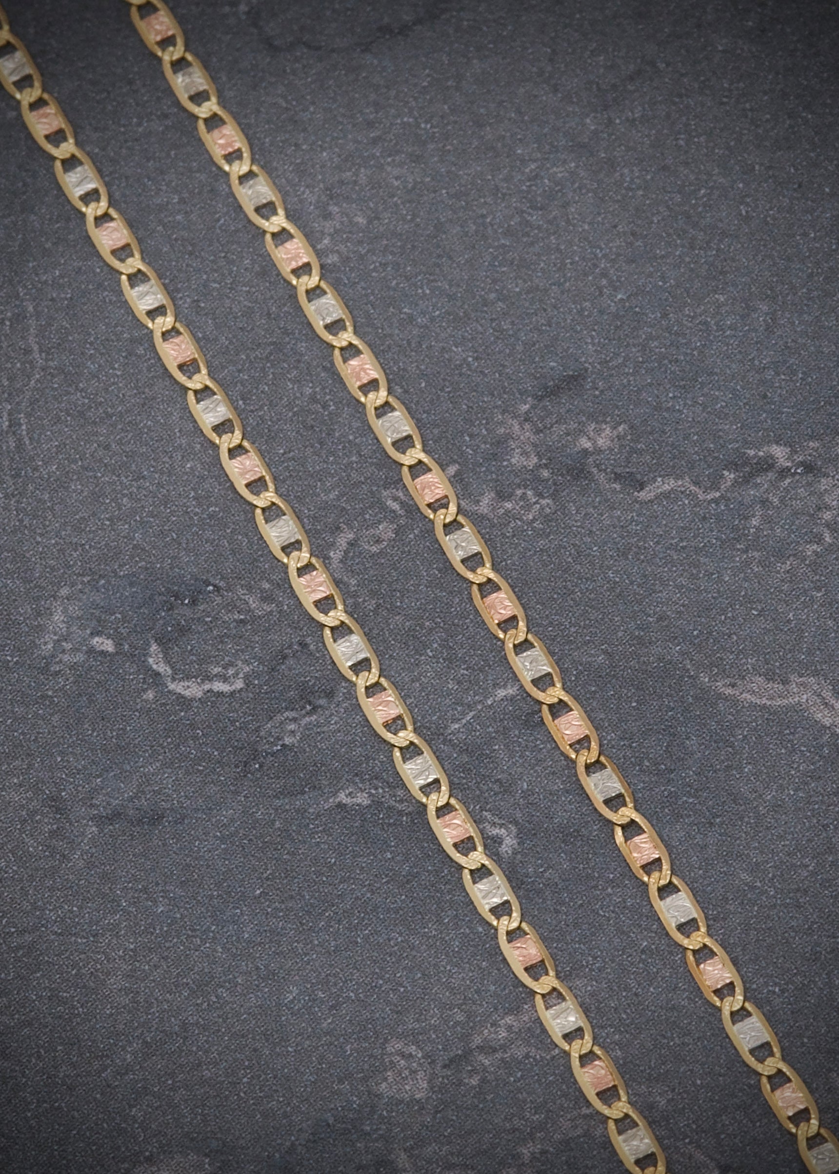 Cadena plana 2.2gr / Largo 45cm / Tres Oros italy +3 B