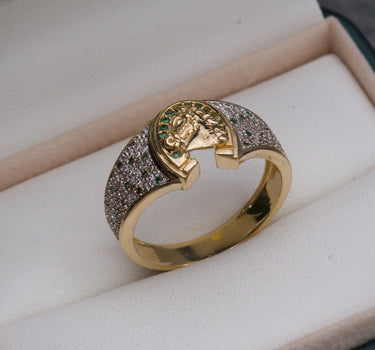 Anillo de herradura con caballo y swarovski verde 7.05gr / TALLA 11 / Oro Amarillo Nac B