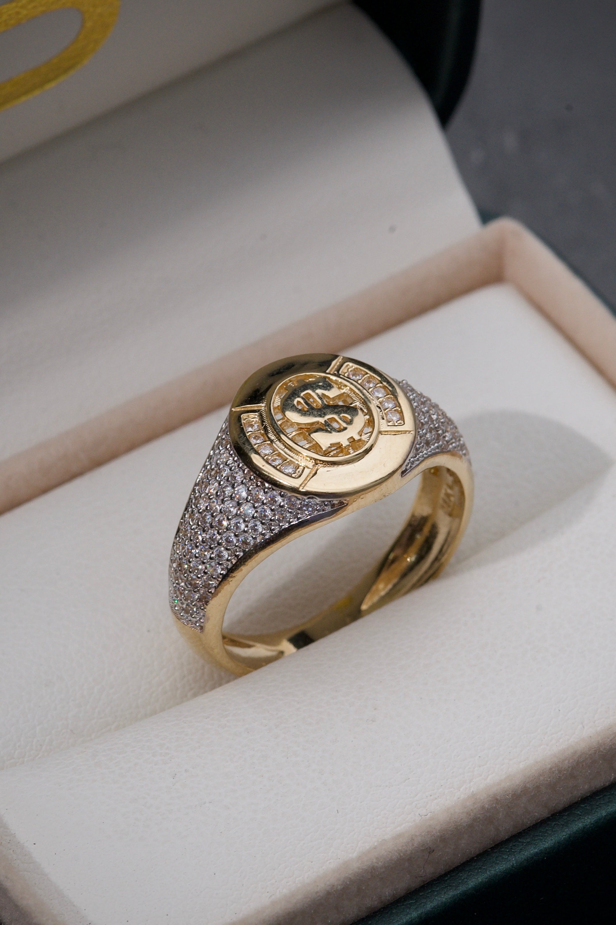 Anillo SIGNO DE PESo Con Swarovski Blanco 7.3gr / TALLA 9 1/2 / Oro Amarillo Nac M