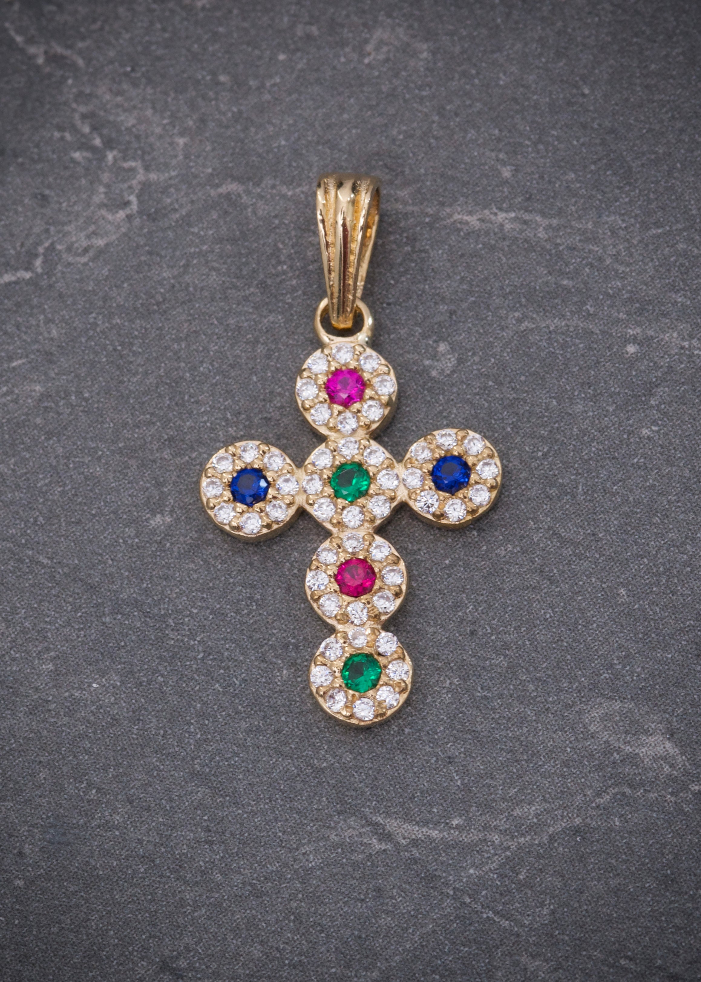 Dije cruz con swarovski multicolor 1.6gr / Largo 2.5cm / Oro Amarillo Nac B