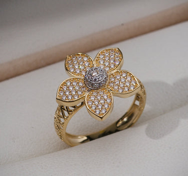 Anillo De FLOR Con Swarovski BLAnco 3.55gr / TALLA 6 1/4 / Oro Amarillo Nac M