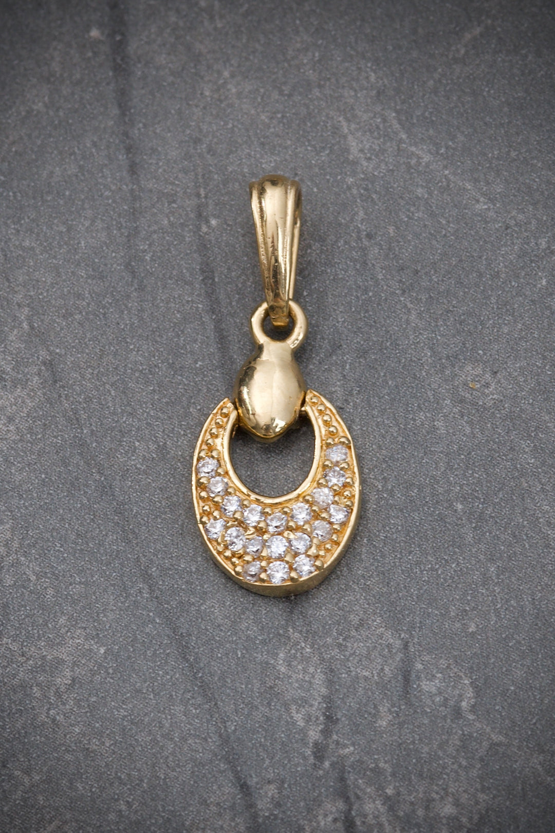 Dije articulado COn Swarovski BLAnco 1.45gr / Largo 2.3cm — Oro Amarillo