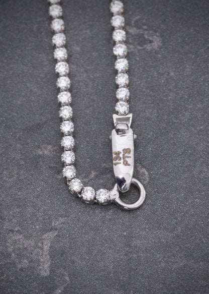 Pulso tenis con 134pts de diamantes 2.05gr / Largo 17.5cm / Oro Blanco (Joya) M