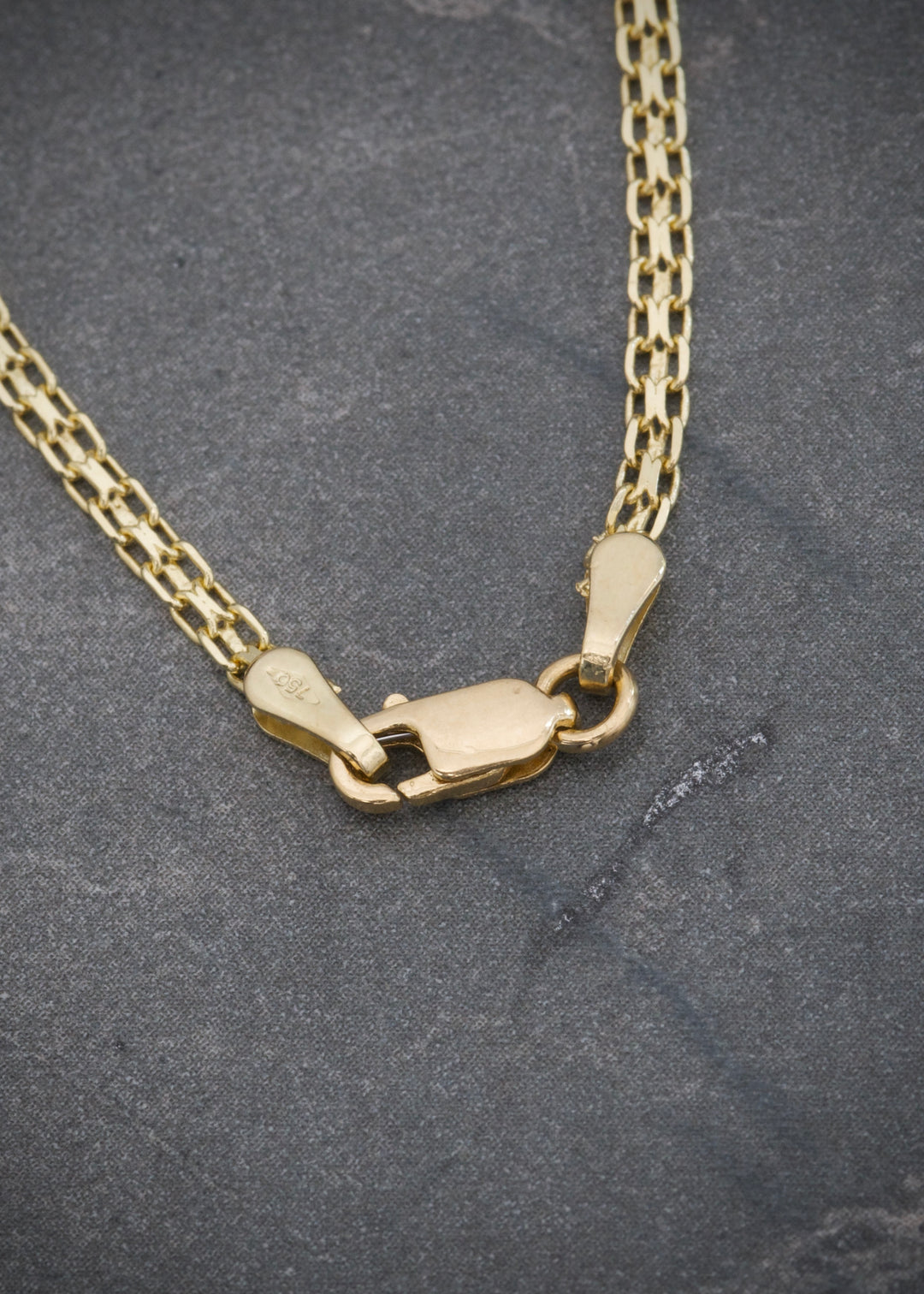 Cadena China 3.95gr / 70cm / 2.2mm — Oro Amarillo