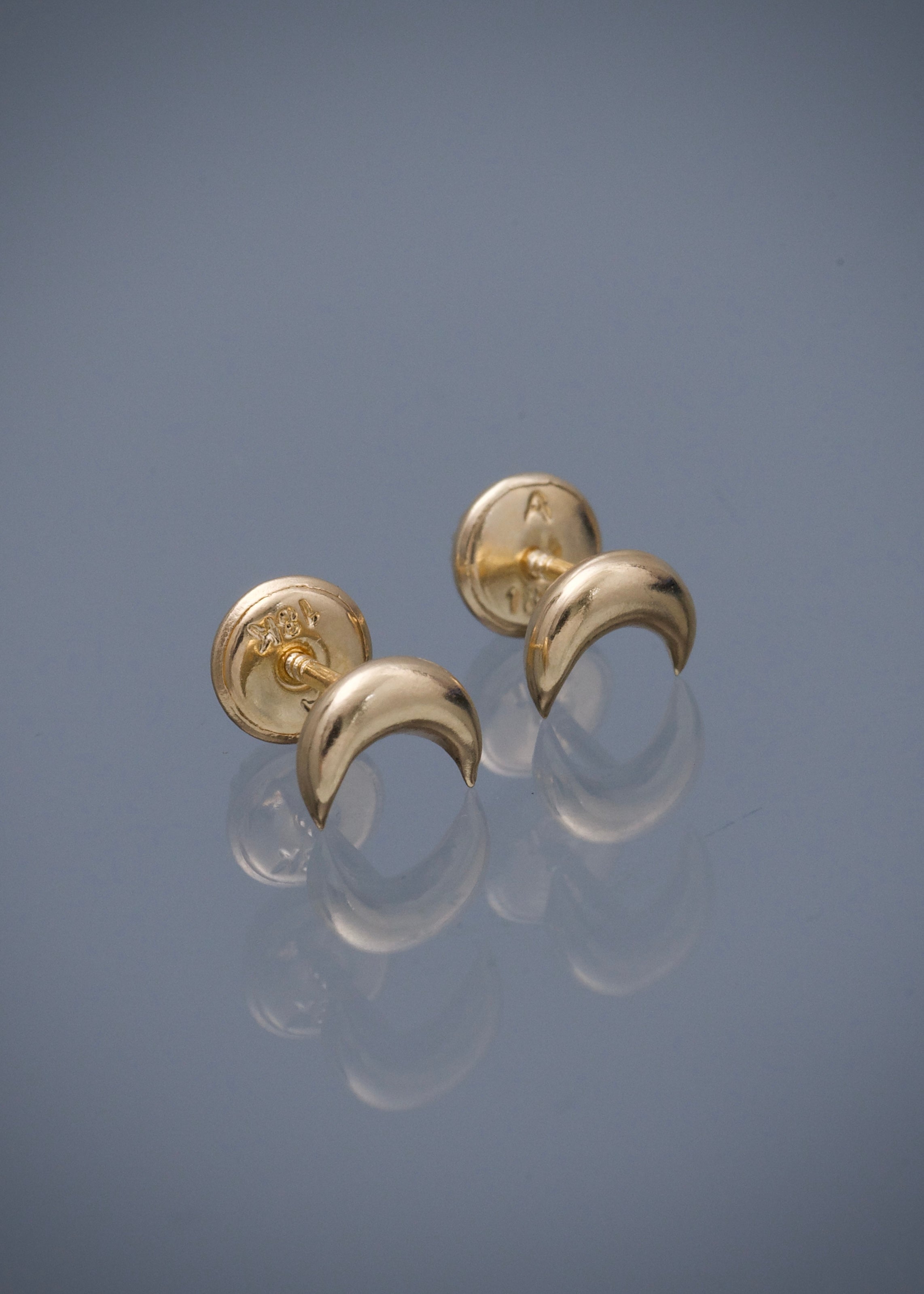 Topos luna 0.5gr / Largo 0.49cm / Oro Amarillo Nac*
