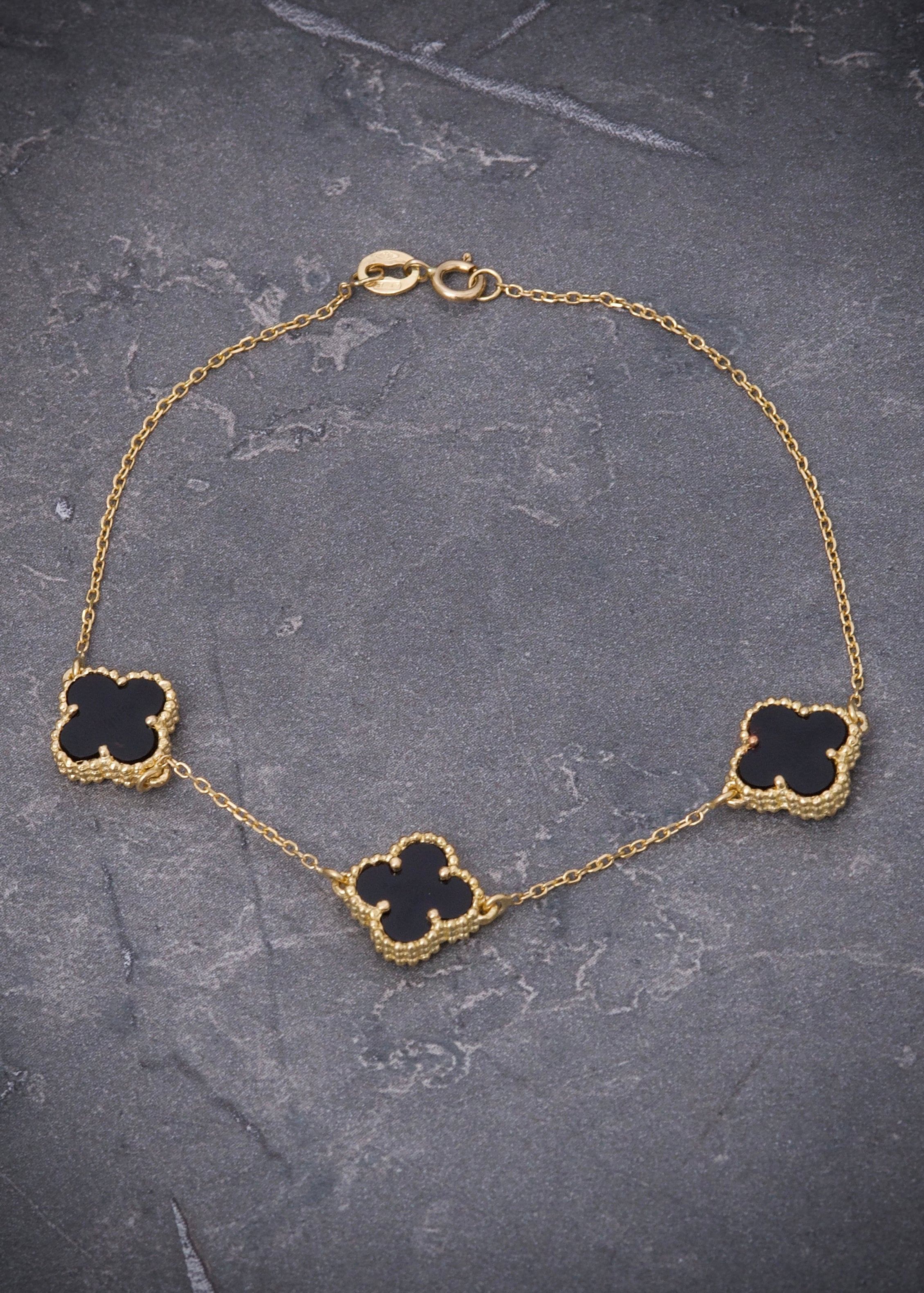 Pulso Lucky clover piedra negra 3gr / Largo 17cm / Oro Amarillo italy cte M