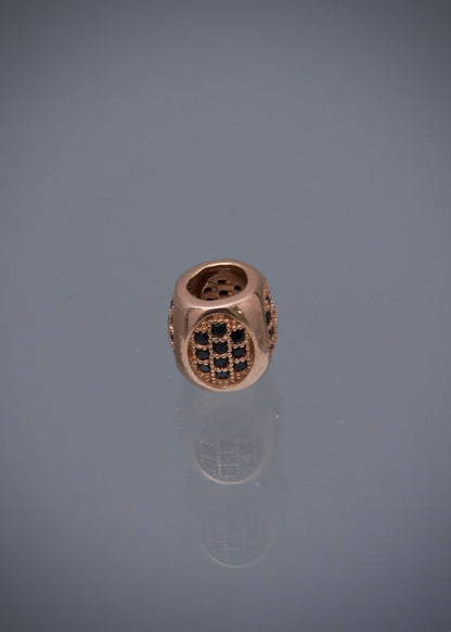 Herraje con swarovski negro 1.35gr / Largo 0.7cm / Oro Rosado Nac B