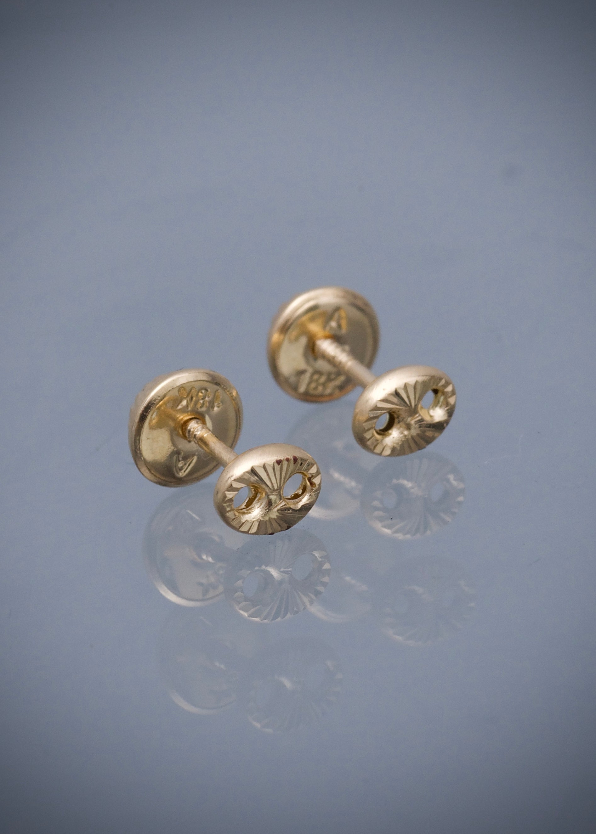Topos gc diamantado 0.5gr / Largo 0.4cm / Oro Amarillo Nac B