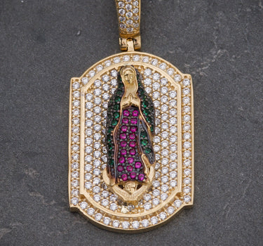 Dije de placa con virgen de guadalupe 9.6gr / Largo 4.2cm / Oro Amarillo Nac M