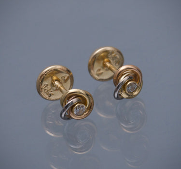 Topos flor con swarovski blanco 0.65gr / Largo 0.51cm / Tres Oros Nac M