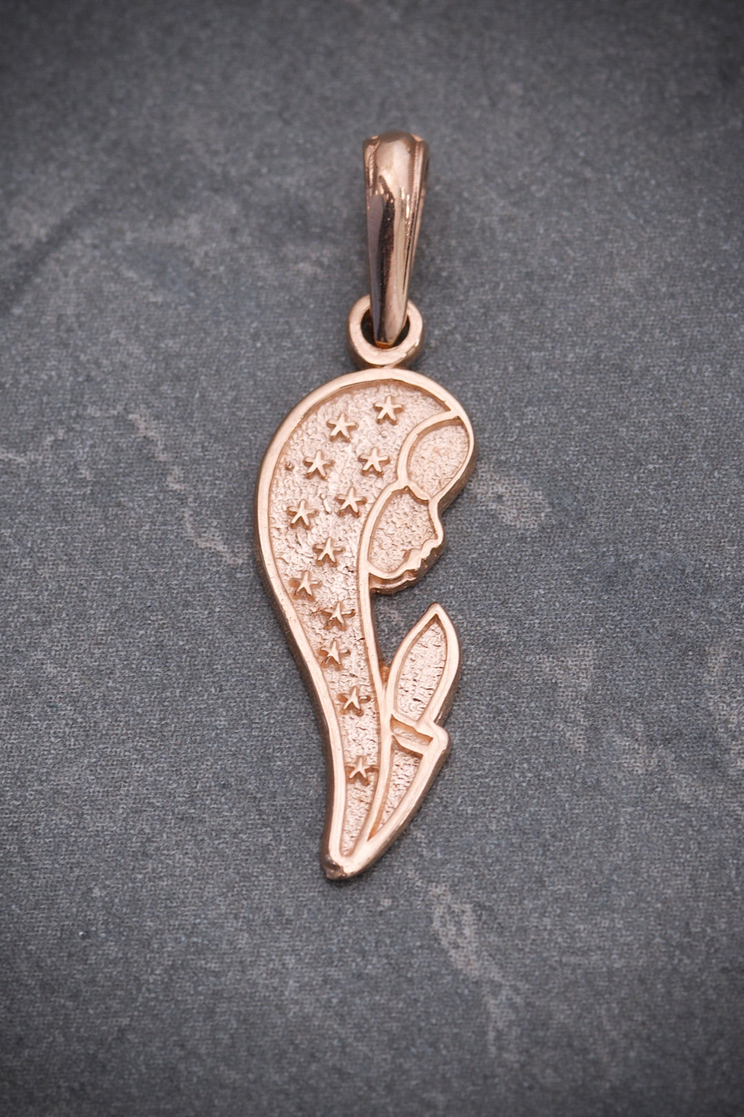 Dije virgen santa maria 1.25gr / Largo 2.8cm — Oro Rosado
