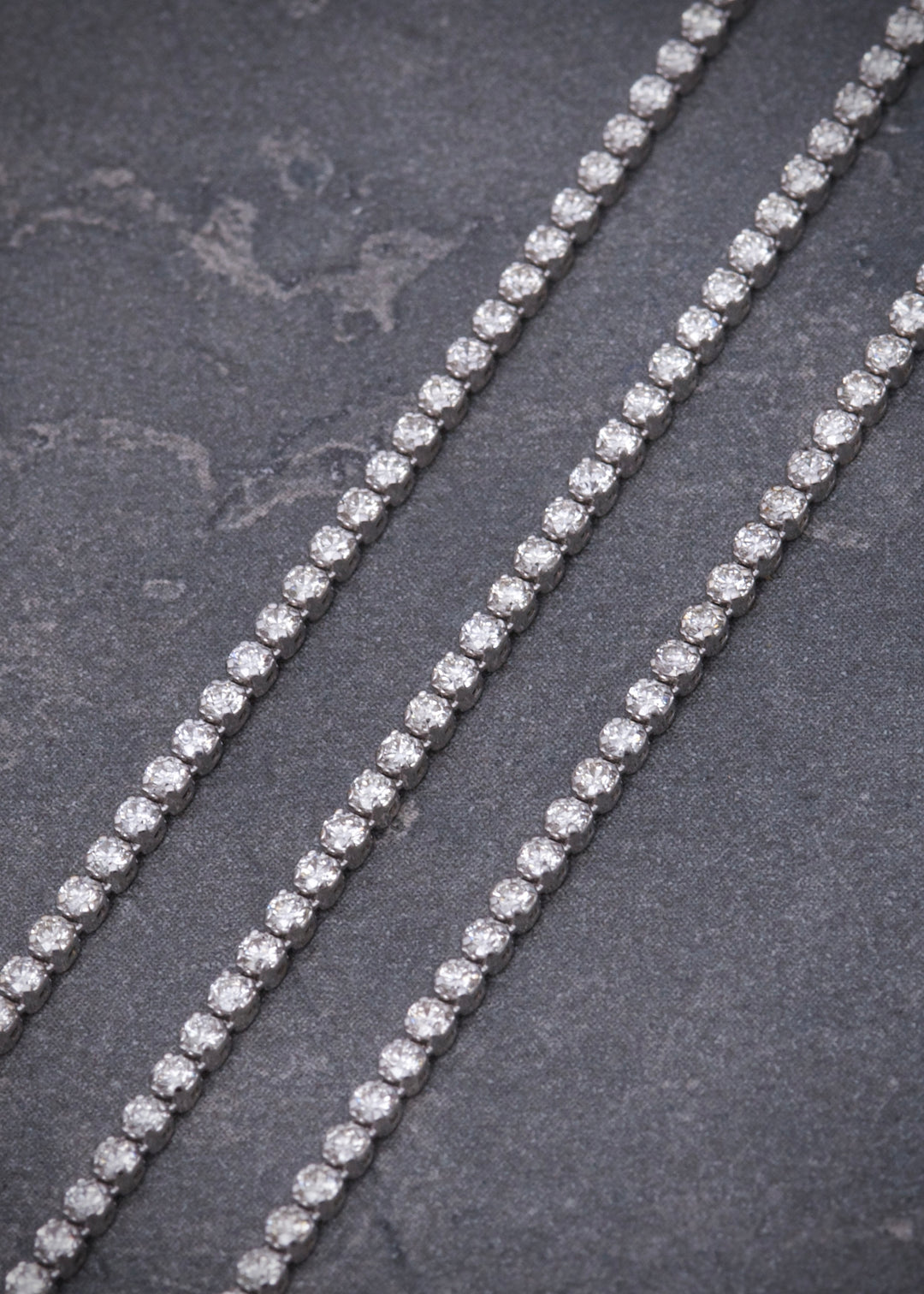 Pulso tenis con 187pts de diamante blanco 2.35gr / Largo 17.5cm — Oro Blanco