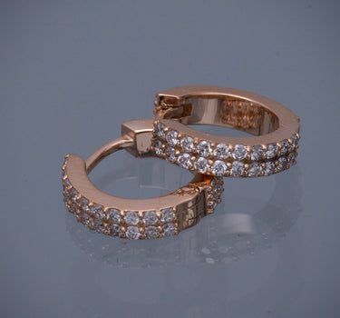 Candongas con 35pts de diamantes 3.45gr / Largo 1.1cm / Oro Rosado Nac (Joya) B