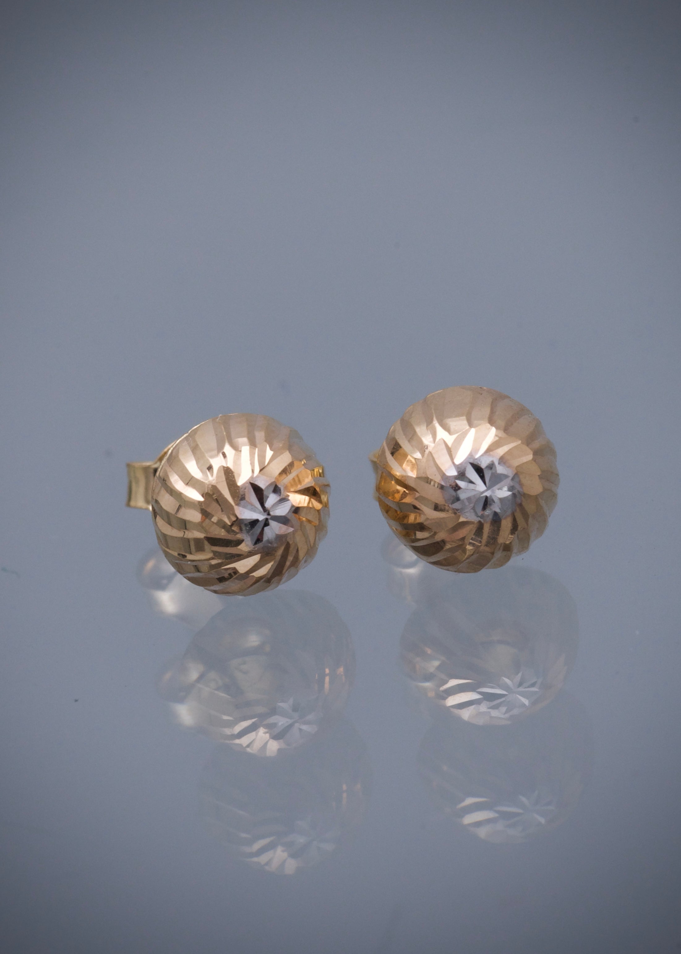 Topos media bola diamantados 8mm 1.6gr / Oro Amarillo Nac B
