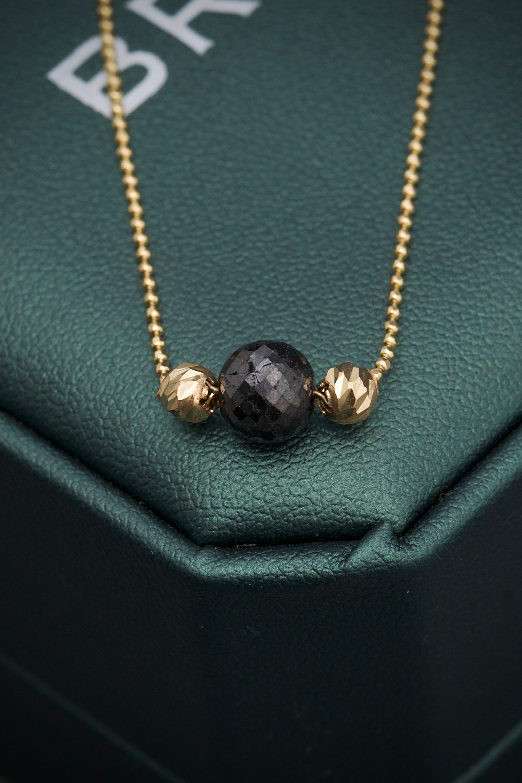 Cadena mini militar con 2.50qts de diamante negro 2.35gr / Largo 45 cm / Oro Amarillo (Joya) B