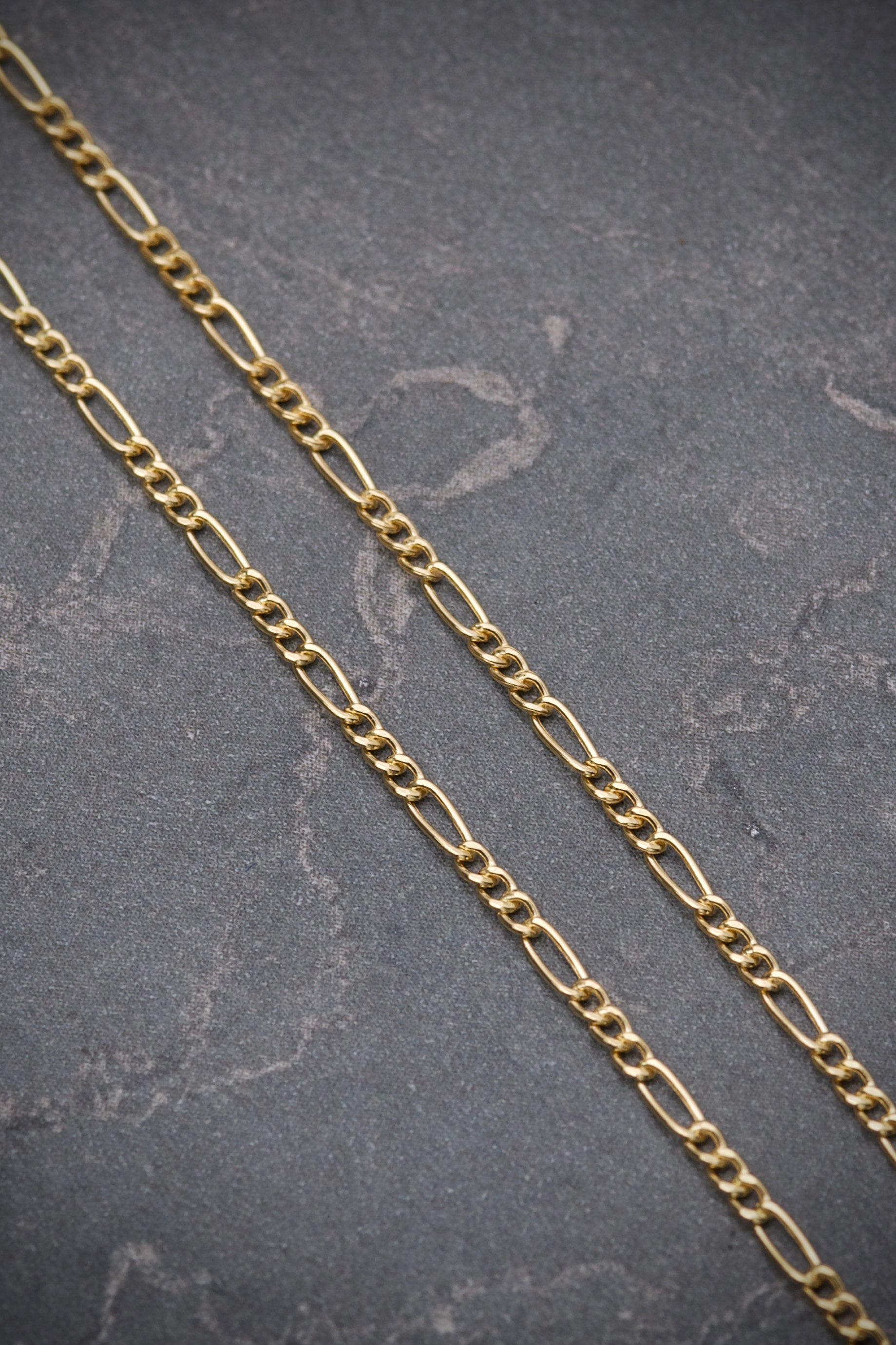 Cadena figaro 1.45gr / Largo 40cm / Oro Amarillo italy +1 B