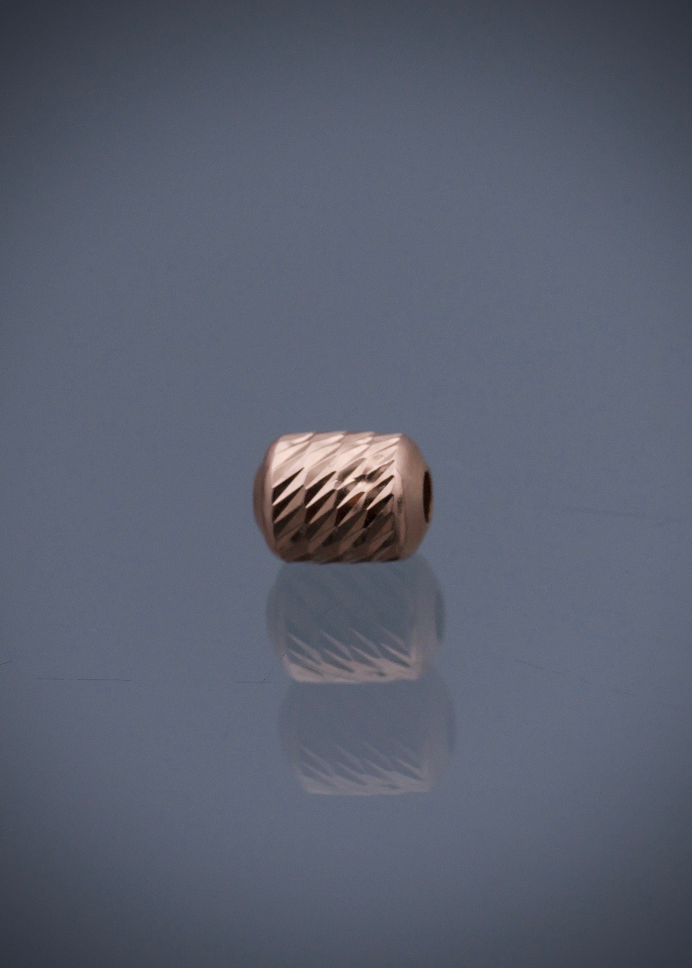 Herraje tubo diamantado 0.3gr / Largo 0.7cm / Oro Rosado Nac B